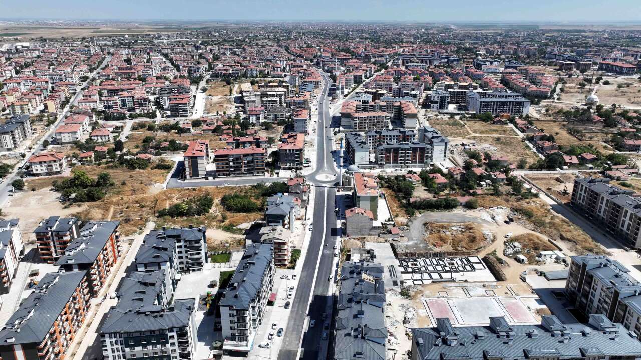 Karatay’ın kritik noktalarındaki cadde ve bağlantı yolları trafiğe açıldı 9